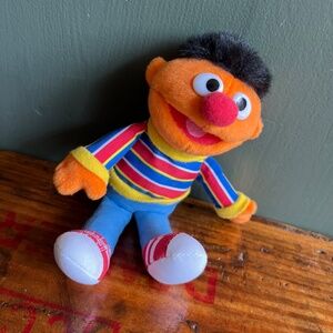 Sesame Street Ernie Finger Puppet